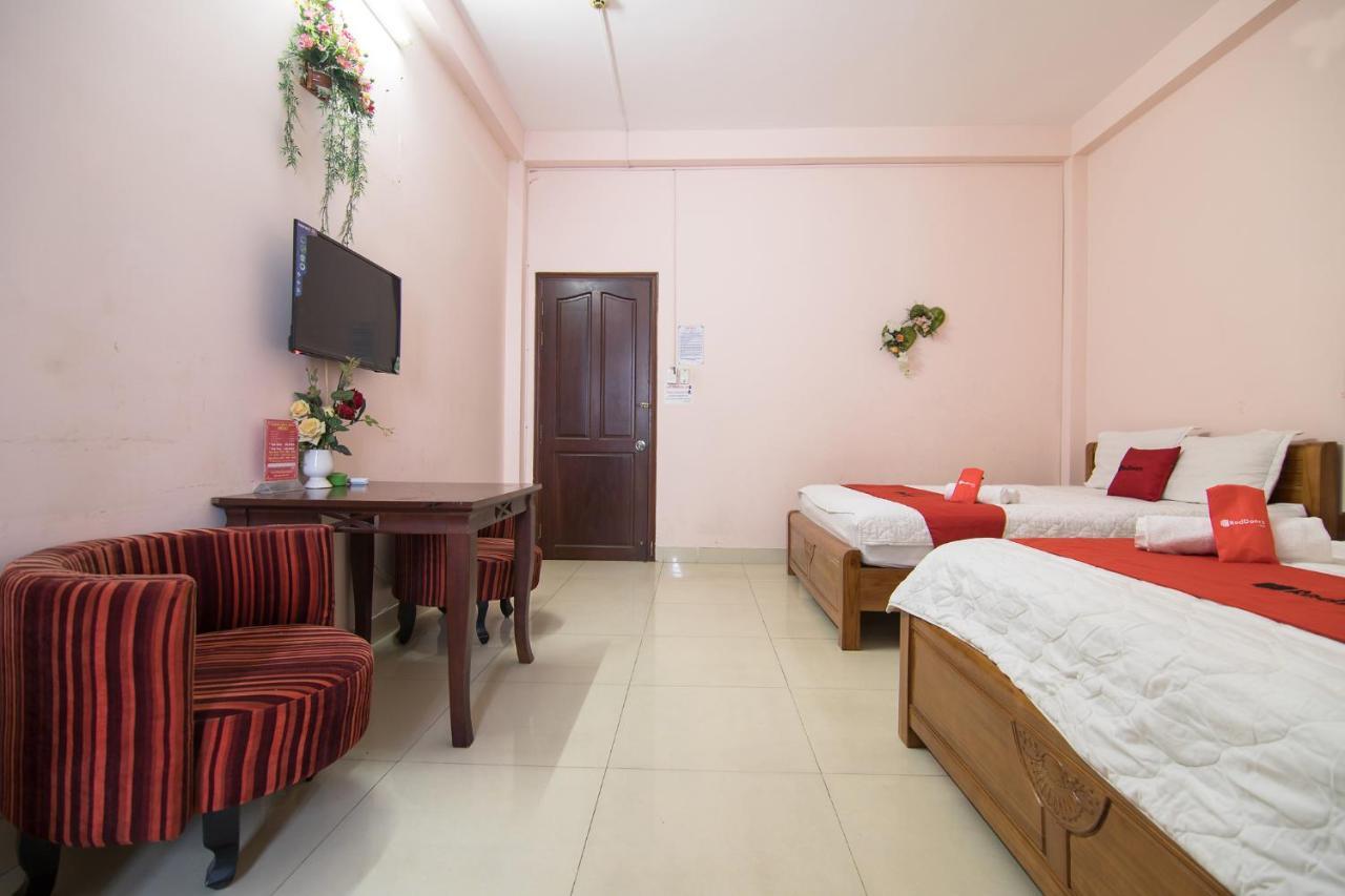 Reddoorz Plus Near Aeon Mall Tan Phu 2 Bandar Ho Chi Minh Luaran gambar